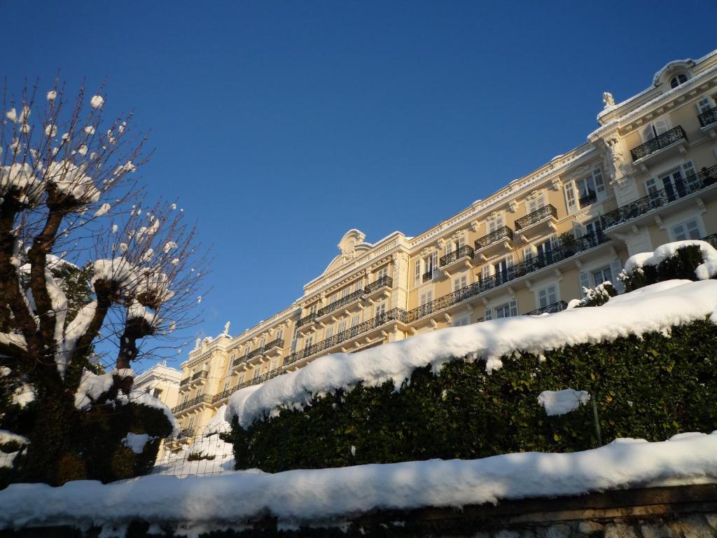 Апарт готель Aux Meubles Du Manoir Екс-ле-Бен Екстер'єр фото